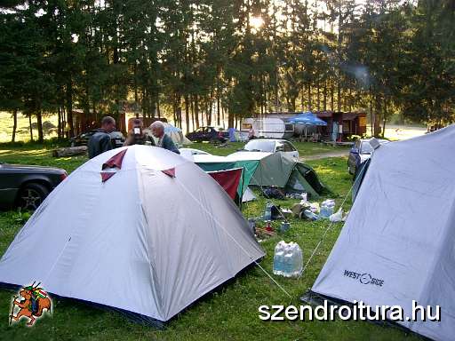 02-Biharfuredi-kemping.JPG