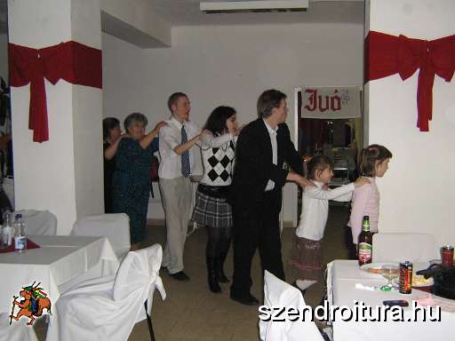 20091205-batyus-bal-szendro-044.jpg