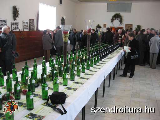 20100327-szadalmasi-bornapok-1.JPG