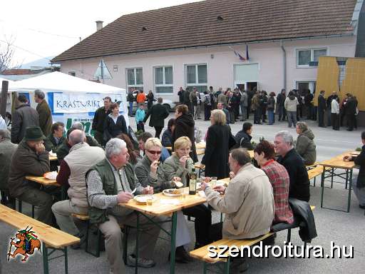 20100327-szadalmasi-bornapok-11.JPG