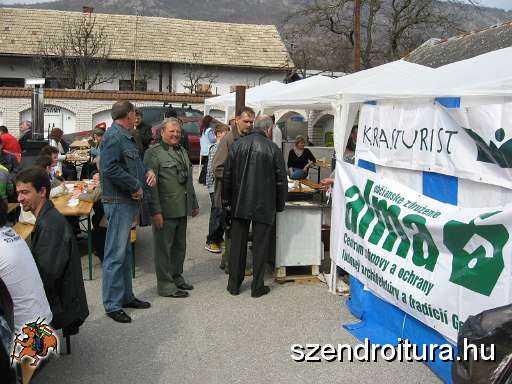20100327-szadalmasi-bornapok-14.JPG