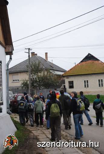 20101002-Szkgy-vtt-kenus-01.JPG