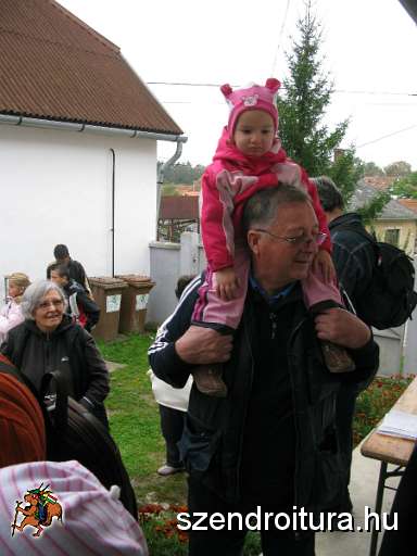 20101002-Szkgy-vtt-rajt-cel-010.JPG