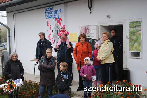 20101002-Szkgy-vtt-rajt-cel-04.JPG