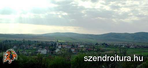 Hodoscsek-Barbara-1-Szendro-latkepe-a-Var-hegyrol.jpg