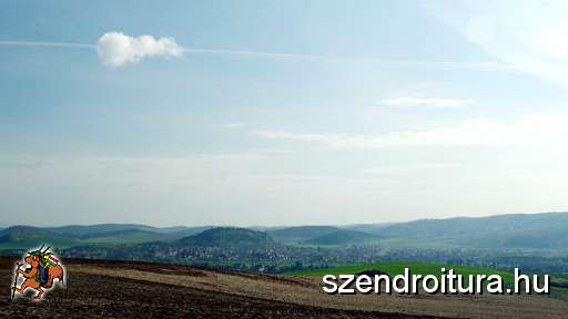 Hodoscsek-Barbara-2-Panorama-a-Kis-hegyrol.JPG