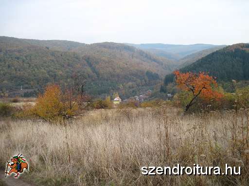 2-Hidegkuti-turistahaz-Matrakeresztes-20111028.jpg