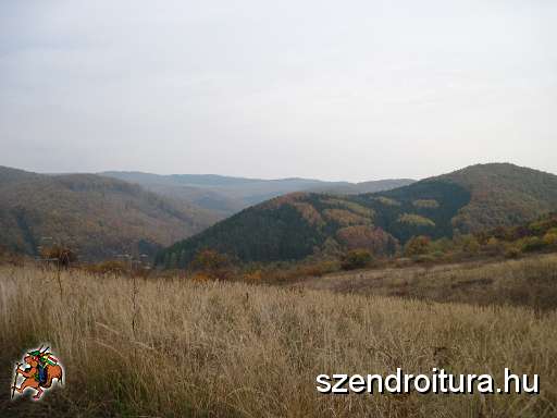 3-Hidegkuti-turistahaz-Matrakeresztes-20111028.jpg