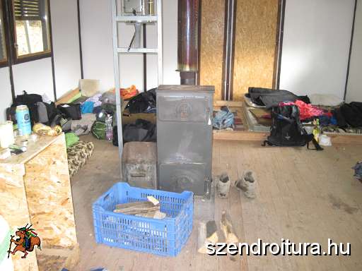 9-Hidegkuti-turistahaz-Matrakeresztes-20111028.jpg
