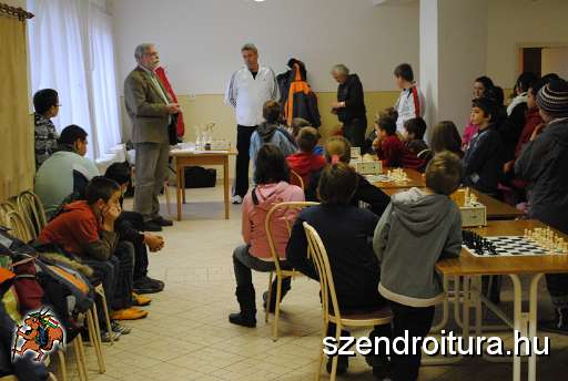 100-lepessorozat-az-egeszsegesebb-eletert.JPG
