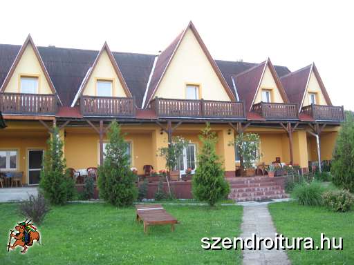 002-rakaca-tavi-hetvege.JPG