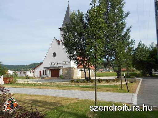 102-Huvosvolgytol-Tatabanyaig-20140616-18-Nagykovacsi.JPG